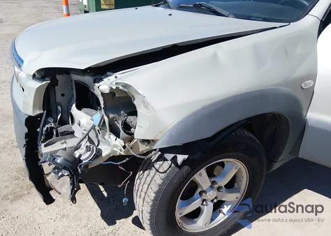 2005 Mazda Tribute I из США, поврежденный, VIN 4F2YZ92Z75KM53696